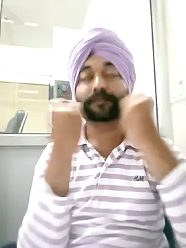 Snapshot of Parm_randhawa chatting on 04.24.26 Parm randhawa online show from 04.24.26