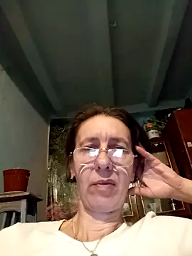 Snapshot of Tania9876 chatting on 04.02.26 Tania9876 online show from 04.02.26