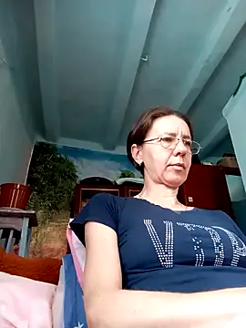 Snapshot of Tania9876 chatting on 04.12.26 Tania9876 online show from 04.12.26