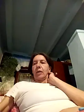 Snapshot of Tania9876 chatting on 04.16.26 Tania9876 online show from 04.16.26