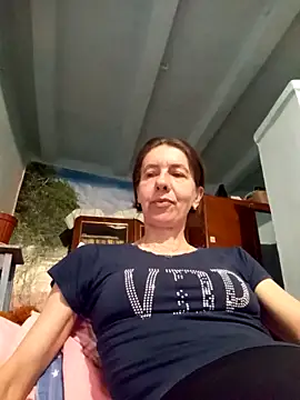 Snapshot of Tania9876 chatting on 04.19.26 Tania9876 online show from 04.19.26