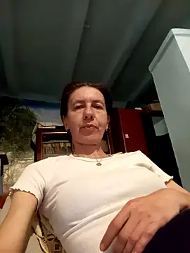 Snapshot of Tania9876 chatting on 04.25.26 Tania9876 online show from 04.25.26