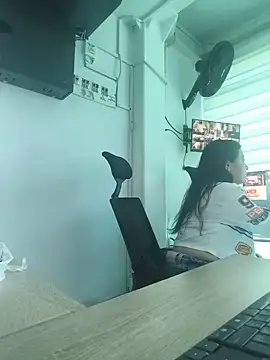 Scarlet Passion online show from 05.23.26
