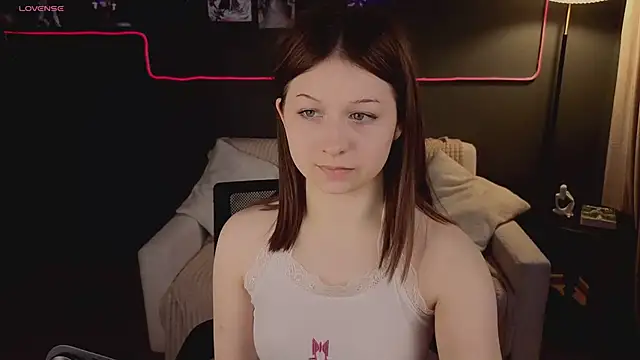 Liv Veil online show from 03.18.26