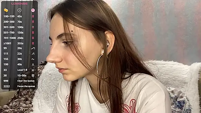 AlisaBloom online show from 04.17.26