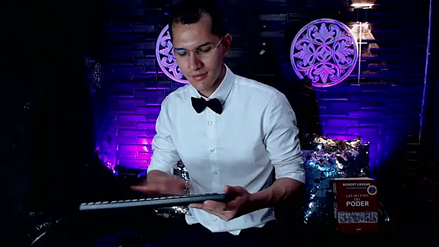 MilanDavid1 online show from 03.24.26