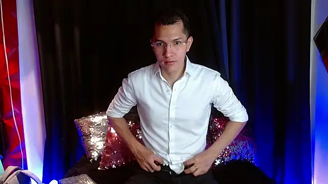 MilanDavid1 online show from 04.18.26