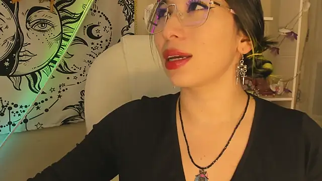Snapshot of Laughing_Natty chatting on 04.15.26 Laughing Natty online show from 04.15.26