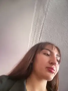 Nahomy Pink online show from 03.17.26