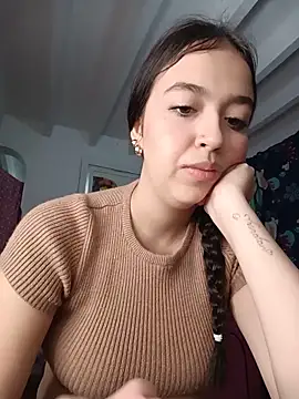 Snapshot of Kitty_Loveee chatting on 05.18.26 Kitty Loveee online show from 05.18.26
