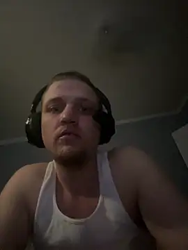 Snapshot of BoredGamer420 chatting on 04.16.26 BoredGamer420 online show from 04.16.26