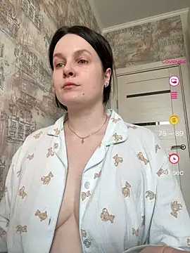 Snapshot of HubbaBaby chatting on 04.27.26 HubbaBaby online show from 04.27.26