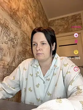 Snapshot of HubbaBaby chatting on 05.30.26 HubbaBaby online show from 05.30.26