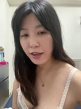 vivi131927 online show from 05.18.26