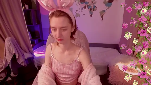 Pretty Victoria online show from 04.04.26