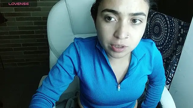 sweet-little online show from 04.10.26