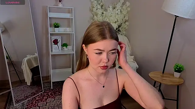 BlondeLina online show from 05.21.26