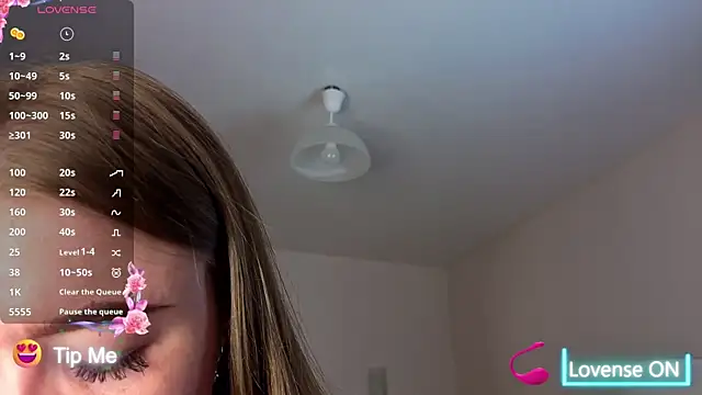 BlondeLina online show from 05.22.26
