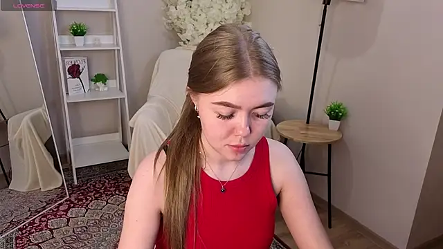 BlondeLina online show from 05.26.26