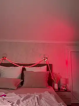 RedheadQueen  online show from 05.22.26