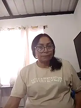 Snapshot of HOT_LATINA20 chatting on 04.12.26 HOT LATINA20 online show from 04.12.26
