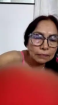 Snapshot of HOT_LATINA20 chatting on 04.18.26 HOT LATINA20 online show from 04.18.26