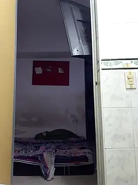 Snapshot of SweetHairy chatting on 03.19.26 SweetHairy online show from 03.19.26