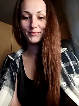 Snapshot of LunaCrystall chatting on 03.30.26 LunaCrystall online show from 03.30.26