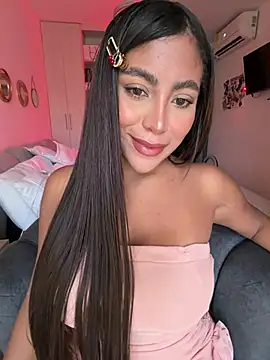 SaraValentina11 online show from 03.31.26