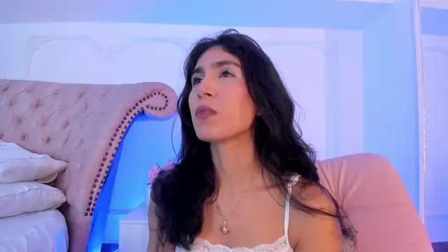 LucianaBlanco  online show from 04.05.26