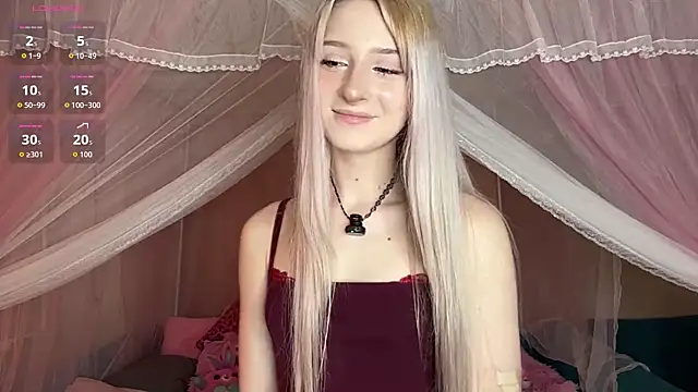 Snapshot of OnlyEva1 chatting on 05.16.26 OnlyEva1 online show from 05.16.26
