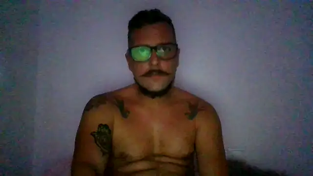 Snapshot of yanick931 chatting on 03.31.26 yanick931 online show from 03.31.26