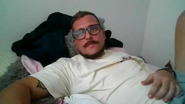 Snapshot of yanick931 chatting on 04.02.26 yanick931 online show from 04.02.26