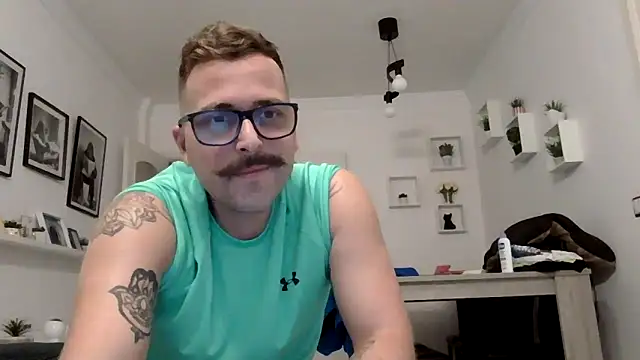 Snapshot of yanick931 chatting on 04.29.26 yanick931 online show from 04.29.26