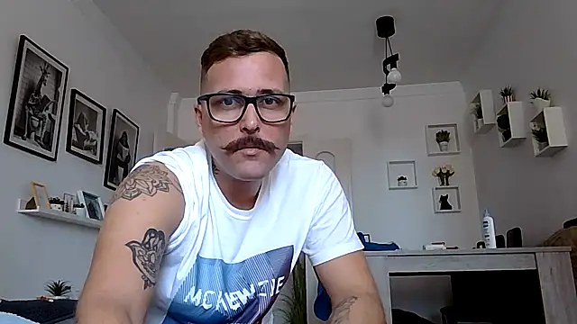 Snapshot of yanick931 chatting on 04.30.26 yanick931 online show from 04.30.26