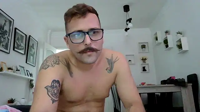 Snapshot of yanick931 chatting on 05.07.26 yanick931 online show from 05.07.26