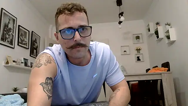 Snapshot of yanick931 chatting on 05.24.26 yanick931 online show from 05.24.26