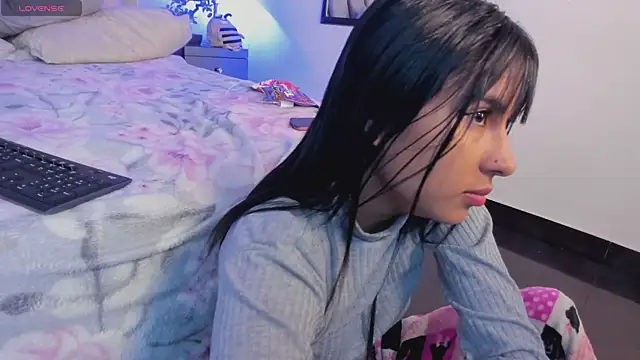 Violettaa Stone online show from 04.16.26