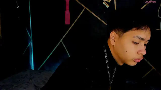 Lee Colee online show from 05.06.26