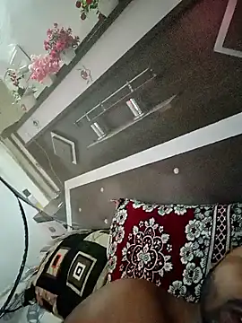 Snapshot of vick1432 chatting on 03.17.26 vick1432 online show from 03.17.26