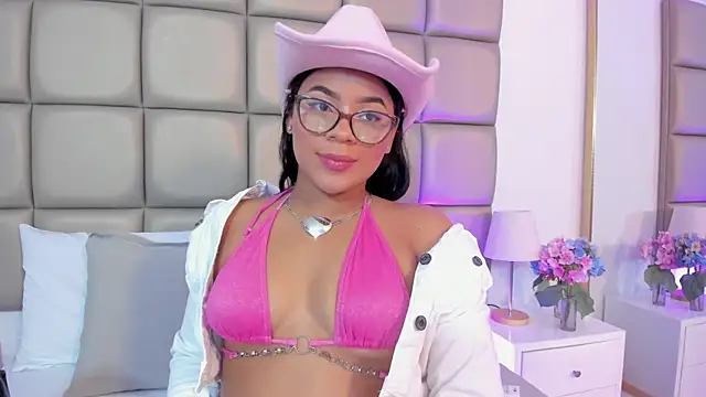 Snapshot of lilly_williamss chatting on 03.27.26 lilly williamss online show from 03.27.26