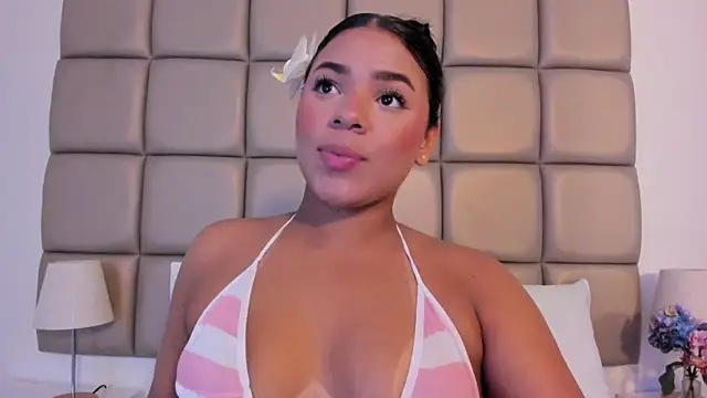 Snapshot of lilly_williamss chatting on 05.15.26 lilly williamss online show from 05.15.26