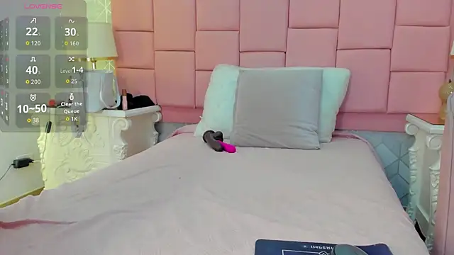 SelenaMiel online show from 04.28.26