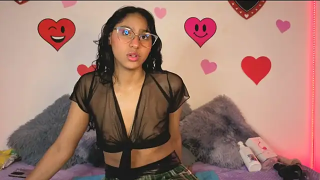 PaulaCutexs online show from 03.22.26