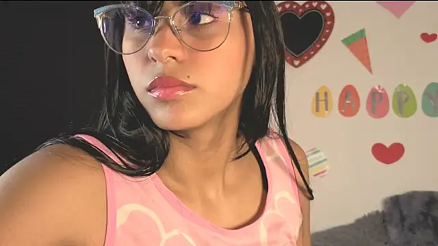 PaulaCutexs online show from 03.26.26