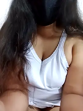Snapshot of SLNISHU chatting on 03.31.26 SLNISHU online show from 03.31.26