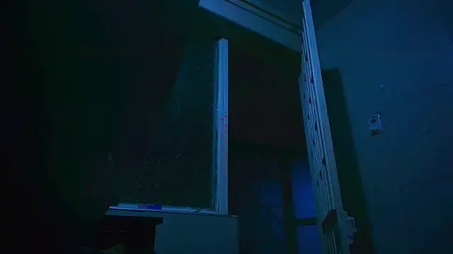 Snapshot of Evan_Barret chatting on 04.08.26 Evan Barret online show from 04.08.26