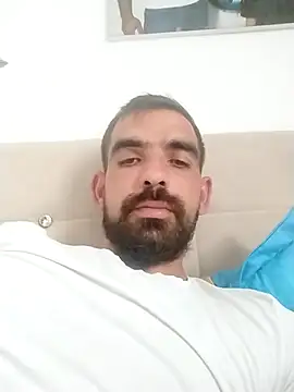 Snapshot of luys23 chatting on 04.01.26 luys23 online show from 04.01.26