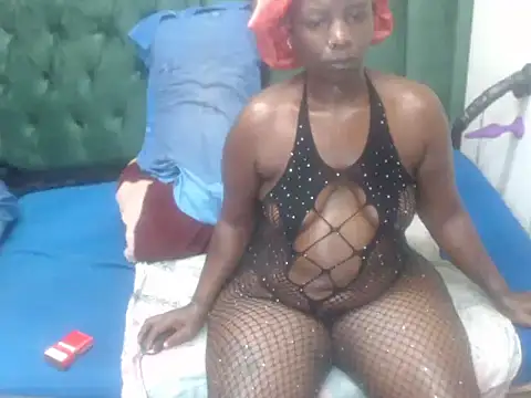 Snapshot of QUEENOFSEXxx25 chatting on 03.16.26 QUEENOFSEXxx25 online show from 03.16.26