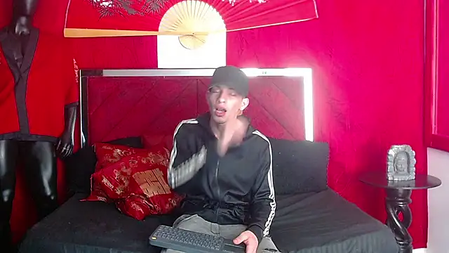 Naughty Couple13 online show from 03.14.26